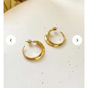 Jenny Bird Vantage Hoops - gold plated